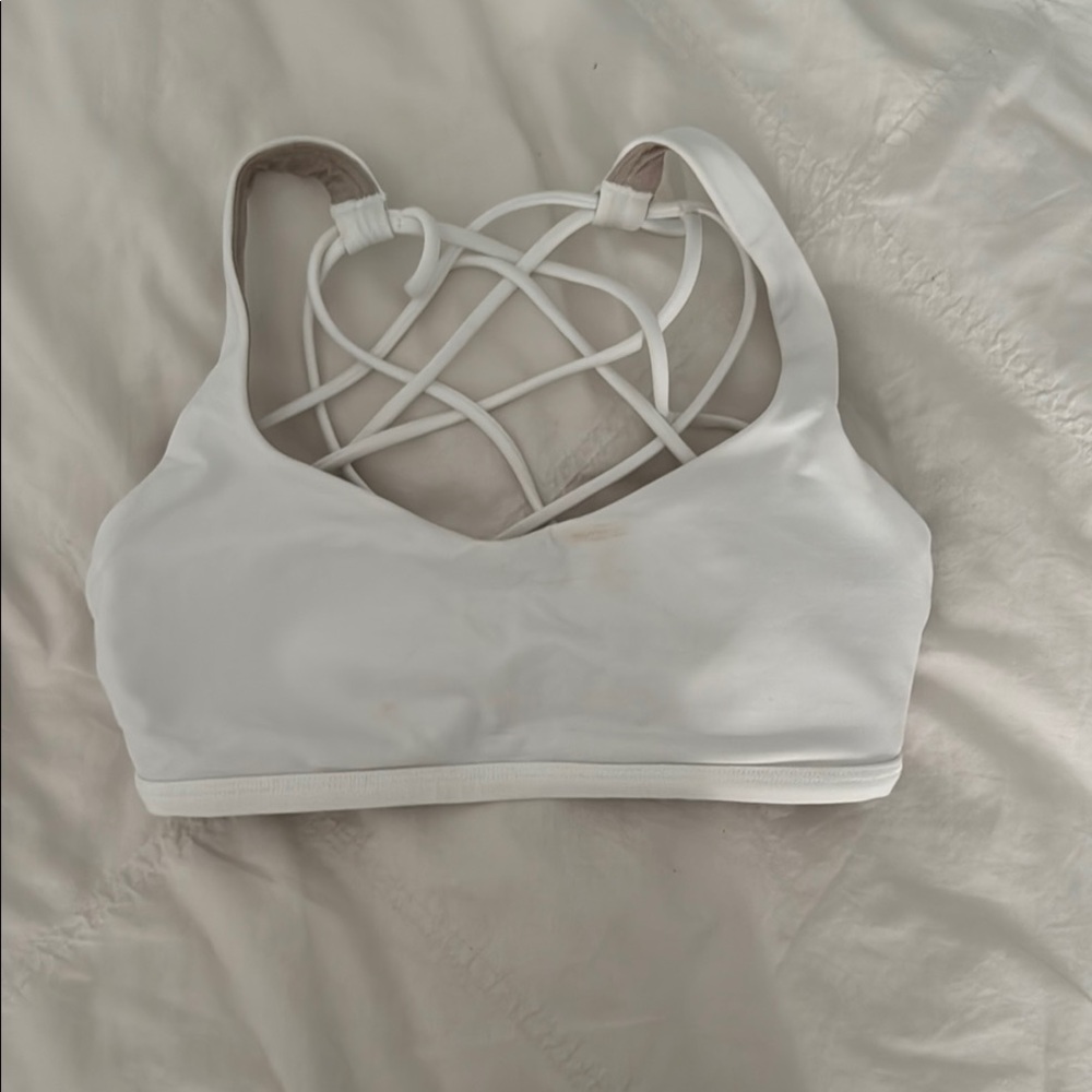 Lululemon Free to Be Bra Size 2 Color white